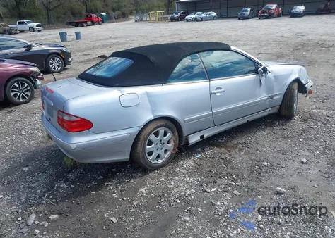 2001 Mercedes-Benz Clk 320 z USA, uszkodzony, nr VIN WDBLK65G31T061647